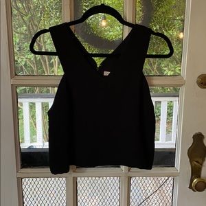 Black crop tank